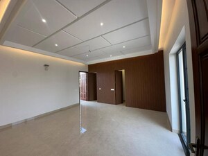 Room in 5 BHK Independent House at Sector 89 – for Sale