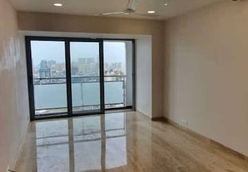 Room in 4 BHK Apartment at Imperial Heights Goregaon West, Goregaon West – for Sale