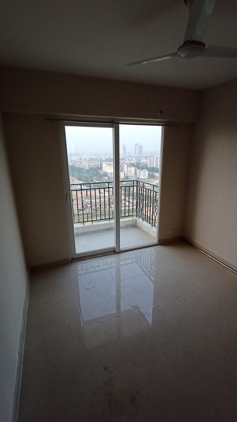 Room, signature-global-prime 2 Bedroom 573 Sq.Ft. Apartment In Sector 63a Gurgaon 9333798