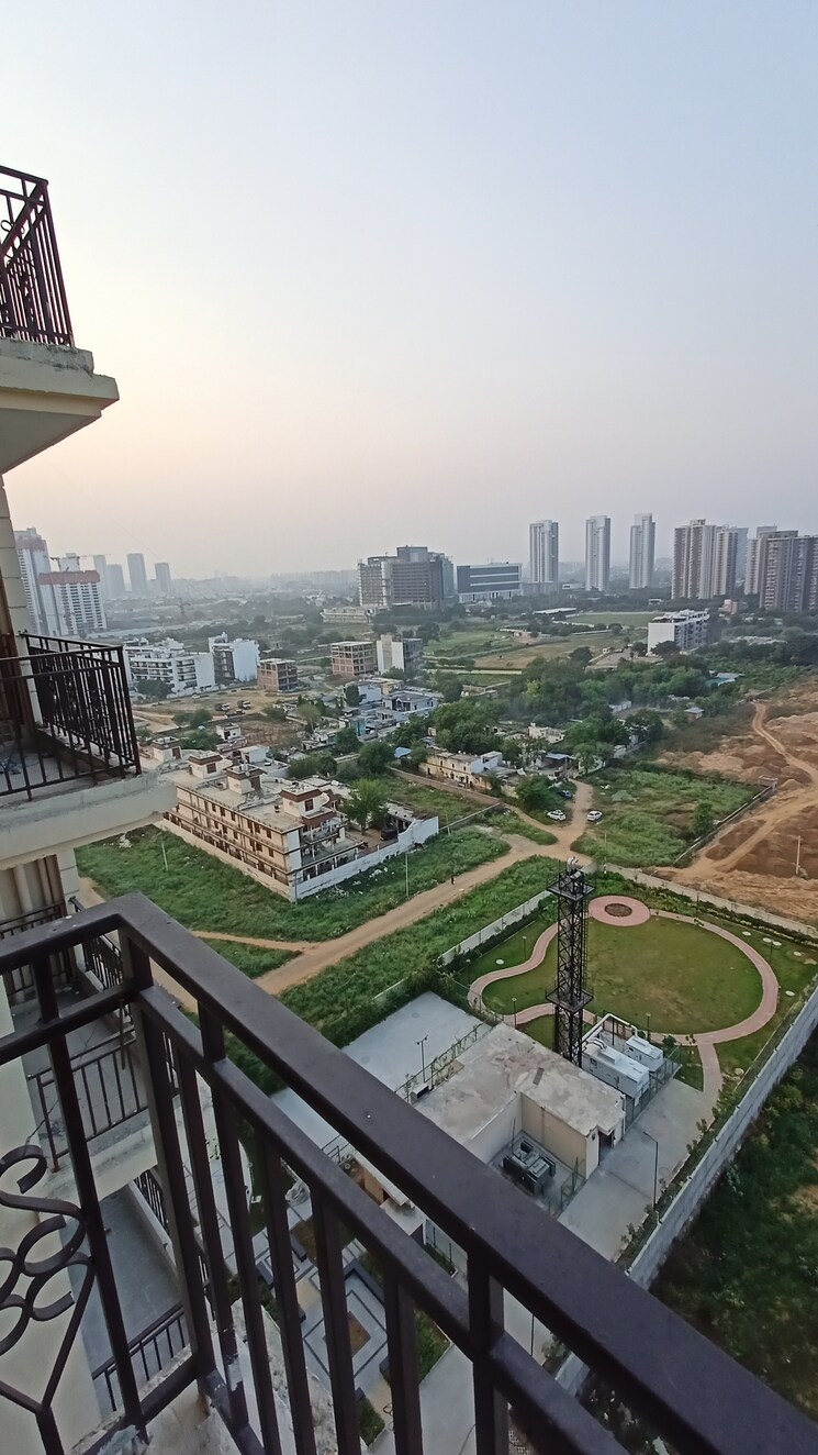 Balcony, signature-global-prime 2 Bedroom 573 Sq.Ft. Apartment In Sector 63a Gurgaon 9333798