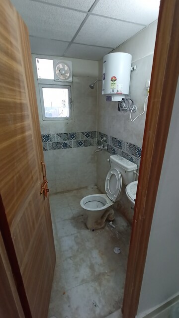 Bathroom in 2 BHK Apartment at Signature Global Prime, Sector 63a – for Rent