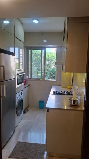 Team Area in 1 BHK Apartment at Hiranandani Zen, Powai – for Rent