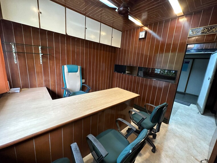 Team Area, acharya-commercial-complex Commercial Office Space 260 Sq.Ft. In Chembur Mumbai 9333842