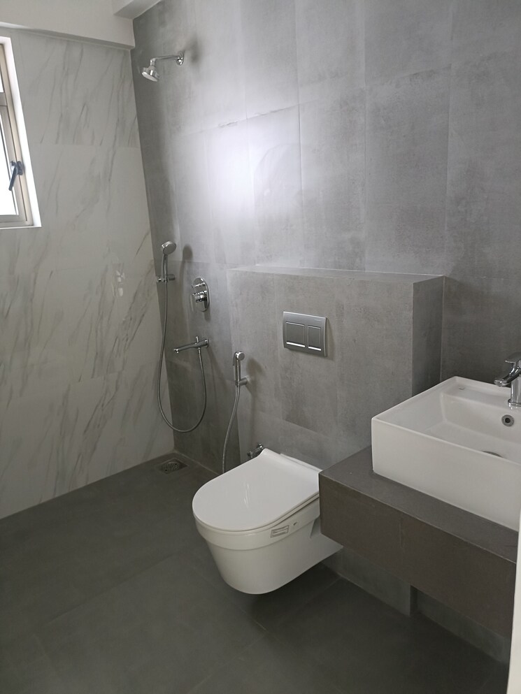 Bathroom, ekta-tripolis 2 Bedroom 775 Sq.Ft. Apartment In Goregaon West Mumbai 9333851