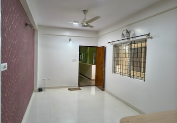 Room in 3 BHK Apartment at Mahaveer Rich, Jalahalli West – for Sale