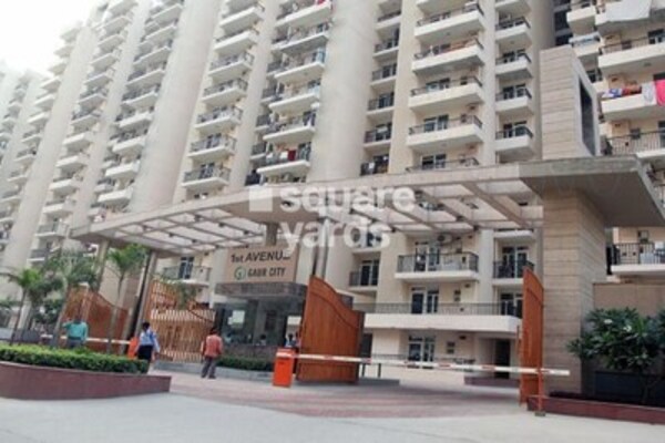 3 BHK + Servant Room Apartment For Sale in Gaur City 1st Avenue