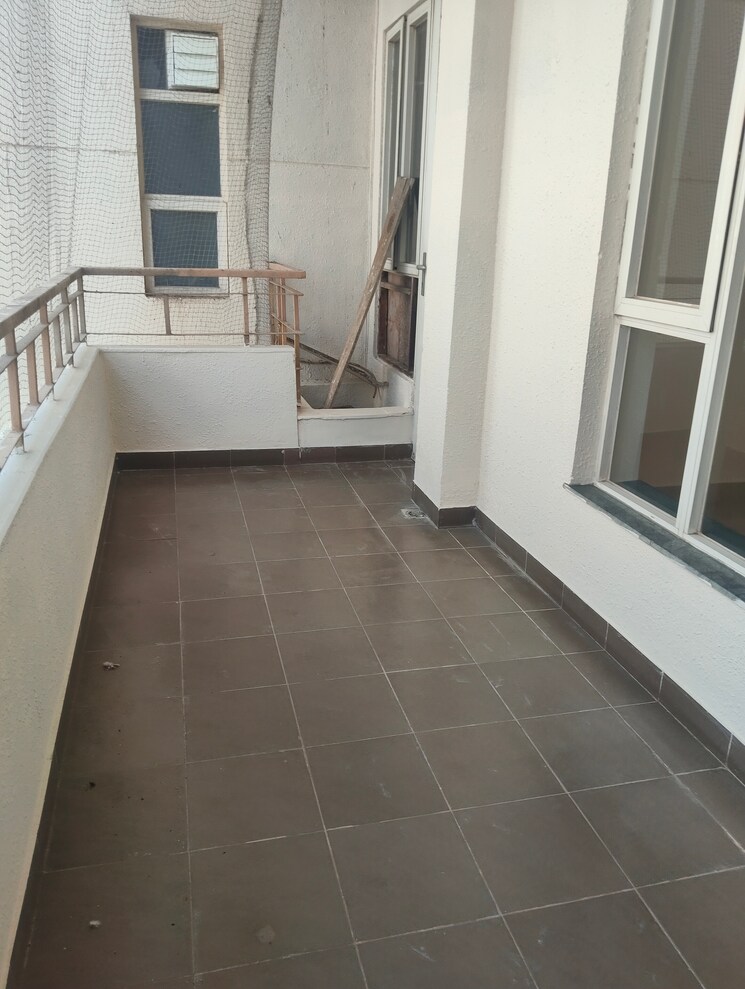 Balcony, the-legend-one 3.5 Bedroom 2390 Sq.Ft. Apartment In Sector 57 Gurgaon 9333881