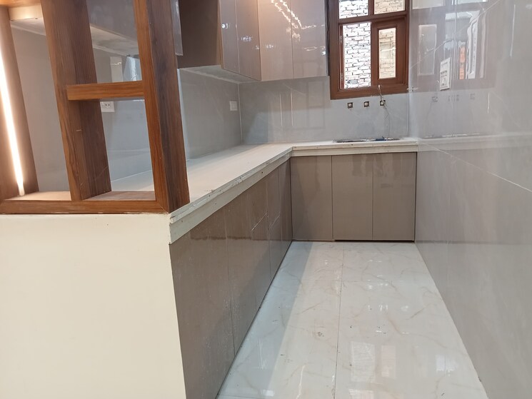 Kitchen, mahavir enclave 1 3 Bedroom 900 Sq.Ft. Builder Floor In Mahavir Enclave 1 Delhi 9333937