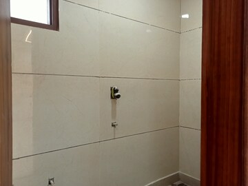 Furnished Amenities in 3 BHK Builder Floor at Mahavir Enclave 1 – for Sale