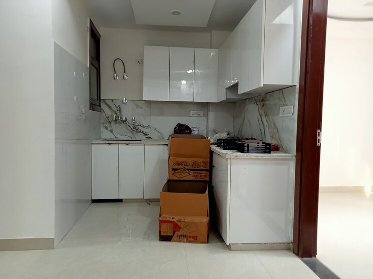 Kitchen, mahavir enclave 1 3 Bedroom 900 Sq.Ft. Builder Floor In Mahavir Enclave 1 Delhi 9333937