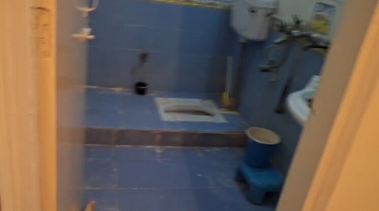 Bathroom, vaishali sector 4 1 Bedroom 530 Sq.Ft. Builder Floor In Vaishali Sector 4 Ghaziabad 9333964