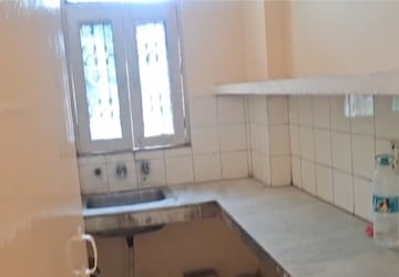 Kitchen in 1 BHK Builder Floor at Vaishali Sector 4 – for Rent