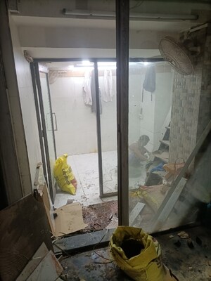  Shop For Rent in Shakespeare Sarani