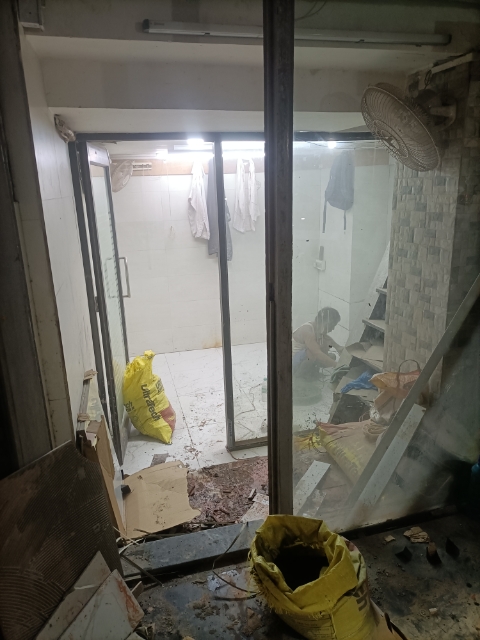 Retail Shop For Rent in Shakespeare Sarani