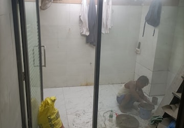 Furnished Amenities in  Shop at Shakespeare Sarani – for Rent
