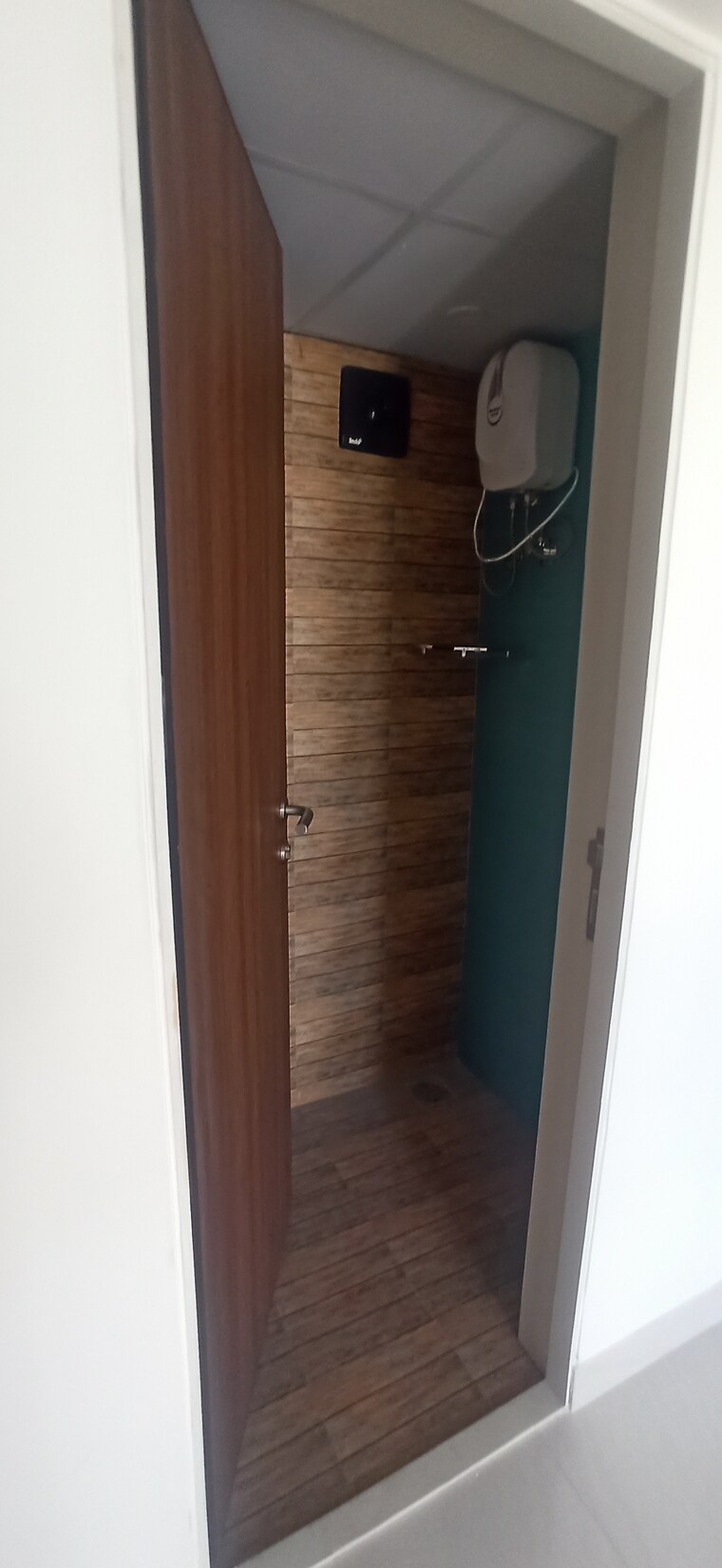 Bathroom, majiwada 1 Bedroom 450 Sq.Ft. Apartment In Majiwada Thane 9334116