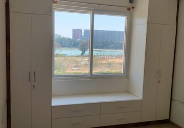 Room in 3 BHK Apartment at Vaswani Exquisite, Whitefield – for Rent