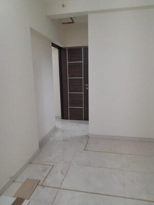 Room in 2 BHK Apartment at Borivali East – for Rent