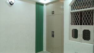 Room in 1 BHK Builder Floor at Vaishali Sector 5 – for Sale