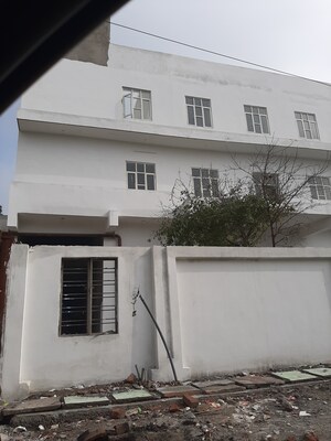 4 BHK Apartment For Sale in Mahagun Manor, Sector 50