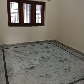 Room in 2 BHK Builder Floor at Shimla Bypass Road – for Rent