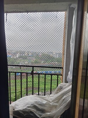 Room in 2 BHK Apartment at Kopar Khairane – for Sale