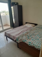 2.5 BHK + Study Room 1050 Sq.Ft. Builder Floor in Emaar Emerald Estate
