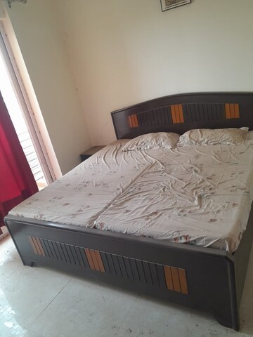 Bedroom in 2.5 BHK Builder Floor at Emaar Emerald Estate, Sector 65 – for Rent