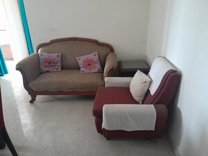 Bedroom in 2.5 BHK Builder Floor at Emaar Emerald Estate, Sector 65 – for Rent