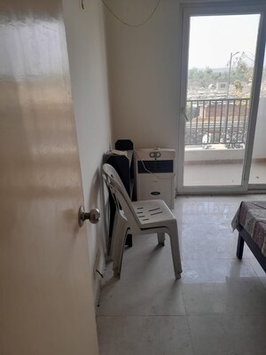 Master Bedroom in 2.5 BHK Builder Floor at Emaar Emerald Estate, Sector 65 – for Rent