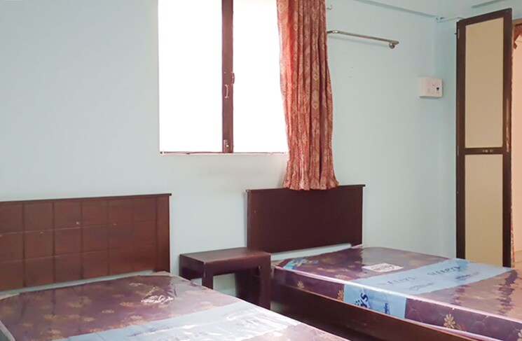 Bedroom, andheri east Pg For Boys In Andheri East 9334486