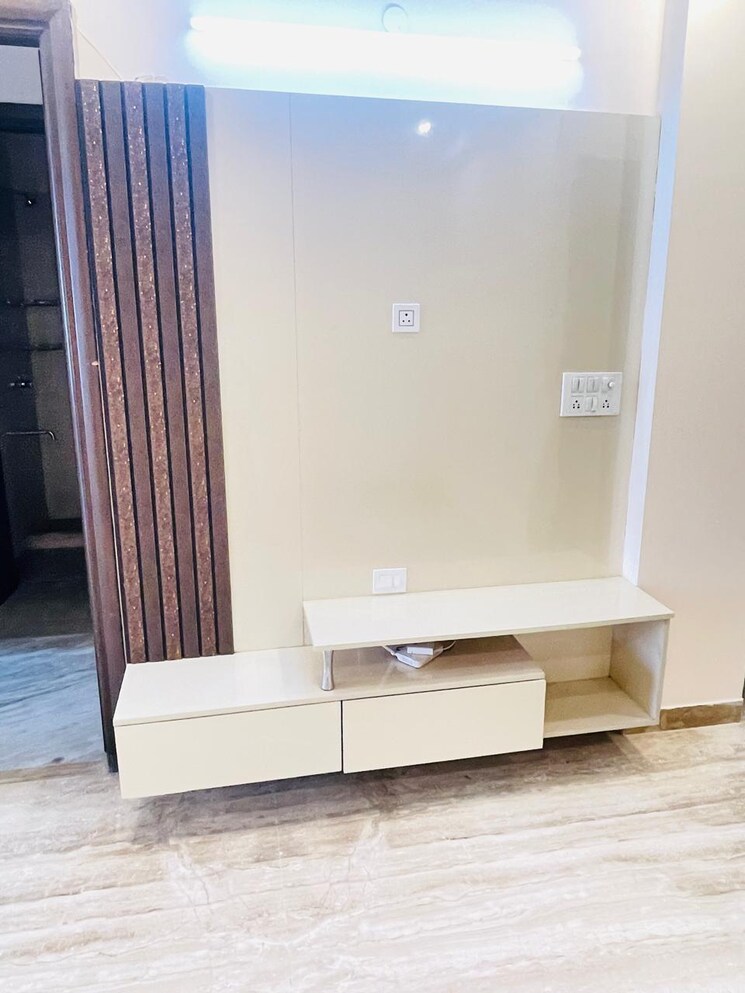 Room, tulip-violet 3 Bedroom 1578 Sq.Ft. Apartment In Sector 69 Gurgaon 9334526