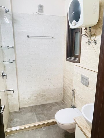 Bathroom in 3 BHK Apartment at Tulip Violet, Sector 69 – for Rent