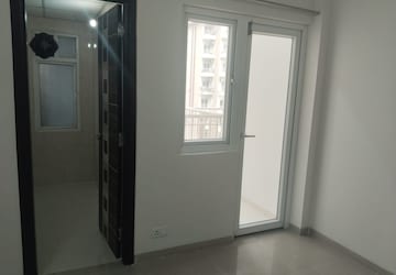 Room in 3 BHK Apartment at ATS Floral Pathways, Mahurali – for Sale
