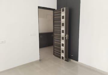 Room in 3 BHK Apartment at ATS Floral Pathways, Mahurali – for Sale