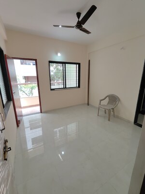 Room in 1 BHK Apartment at Wadgaon Sheri – for Rent