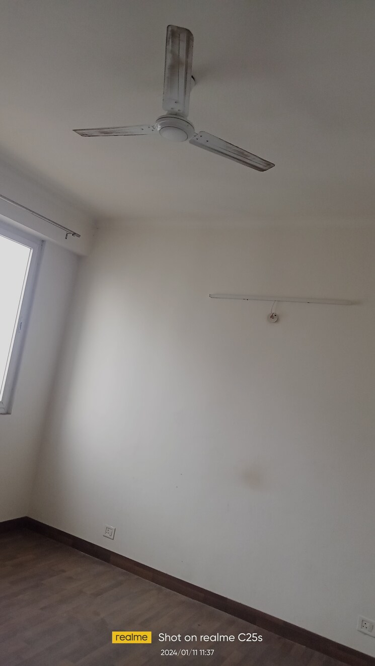 Room, tulip-petals 3 Bedroom 1550 Sq.Ft. Apartment In Sector 89 Gurgaon 9334695