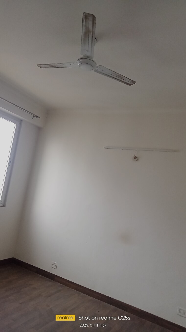 Room, tulip-petals 3 Bedroom 1550 Sq.Ft. Apartment In Sector 89 Gurgaon 9334695