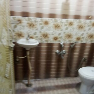 Bathroom in 1 BHK Builder Floor at Ejipura – for Rent