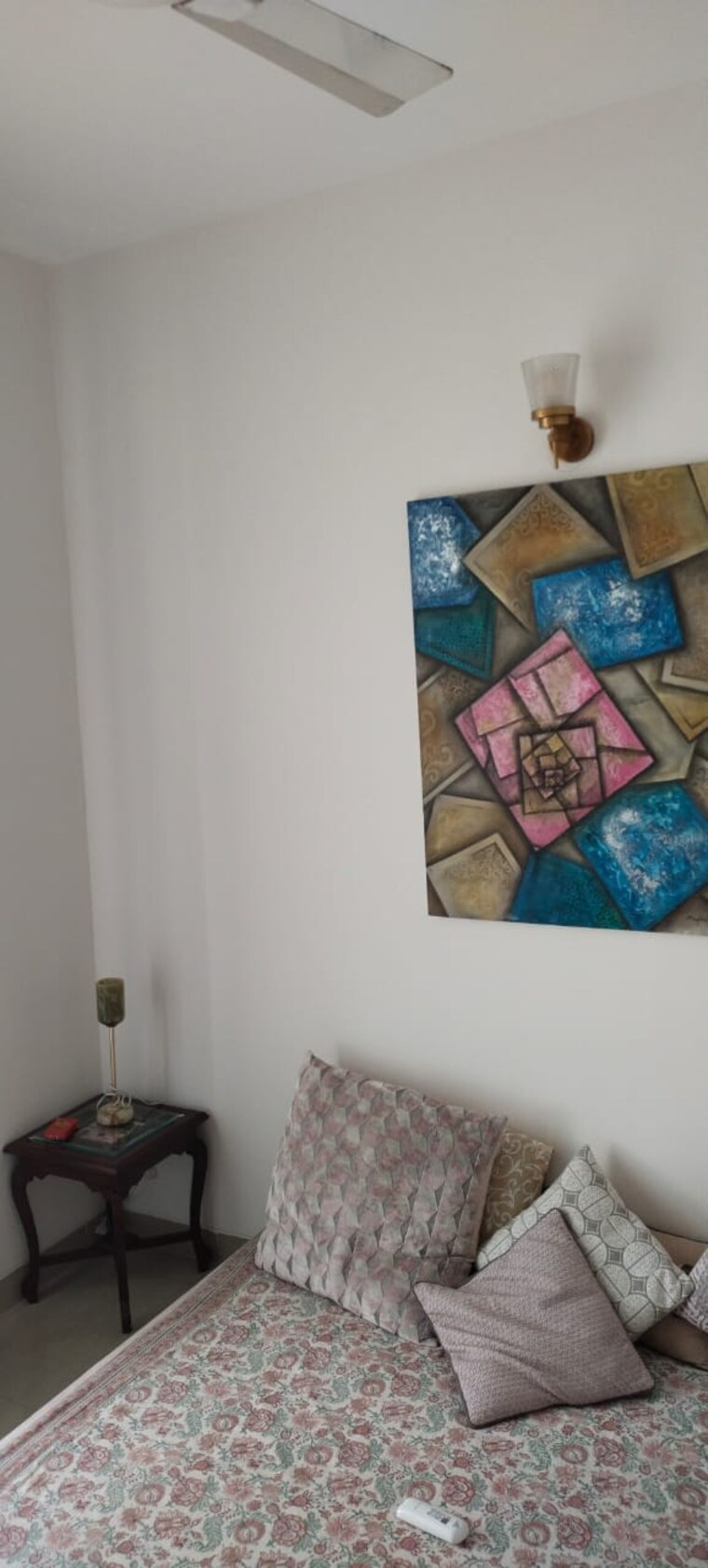 Living Room, tulip-white 3 Bedroom 1326 Sq.Ft. Apartment In Sector 69 Gurgaon 9334684