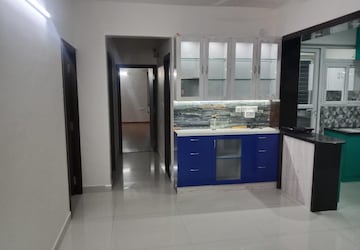 Room in 3 BHK Apartment at Bannerghatta – for Rent