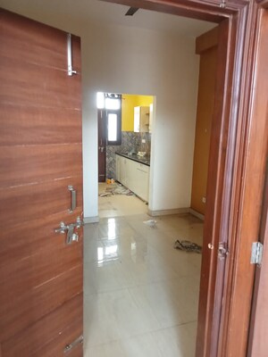 Room in 3 BHK Apartment at Tulip White, Sector 69 – for Rent