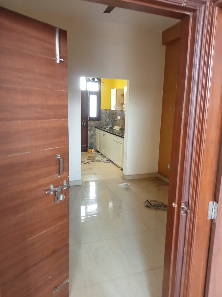 Room, tulip-white 3 Bedroom 1326 Sq.Ft. Apartment In Sector 69 Gurgaon 9334704