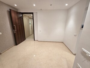 2 BHK Apartment For Rent in Chandak 34 Park Estate, Goregaon West