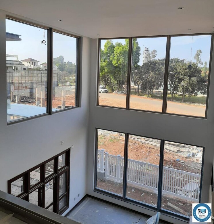 Room, central-park-flower-valley-mikasa-plots 3.5 Bedroom 1850 Sq.Ft. Builder Floor In Sohna Sector 33 Gurgaon 9334724