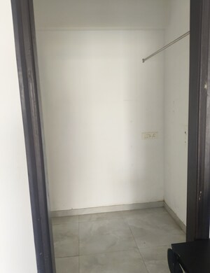 Room in 2 BHK Apartment at Spenta Palazzio, Sakinaka – for Rent