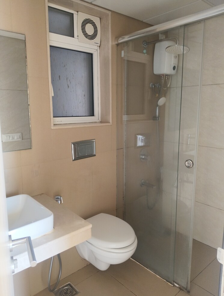 Bathroom, lnt-veridian 2 Bedroom 650 Sq.Ft. Apartment In Powai Mumbai 9334783