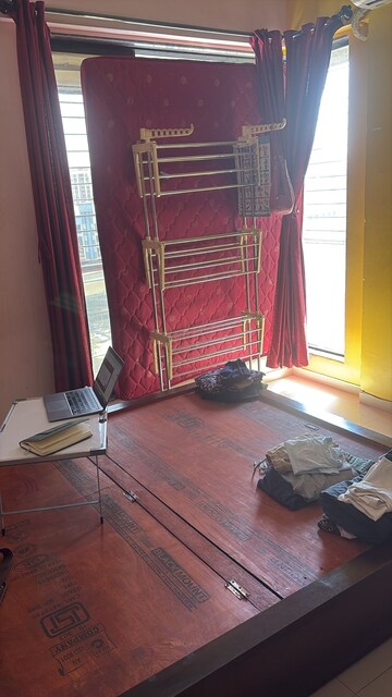 Master Bedroom in 2 BHK Apartment at Satguru Solitaire, Thane West – for Rent