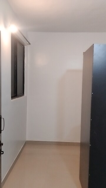 Room in 1 BHK Apartment at Tulsi Homes Dhanori, Dhanori – for Rent