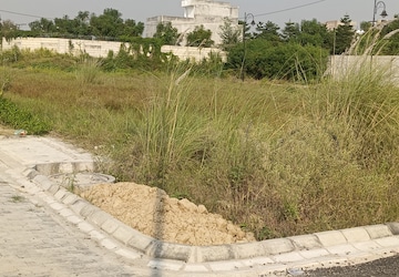 Plot Area in  Plot at Amrawati IT City, Sultanpur Road – for Sale